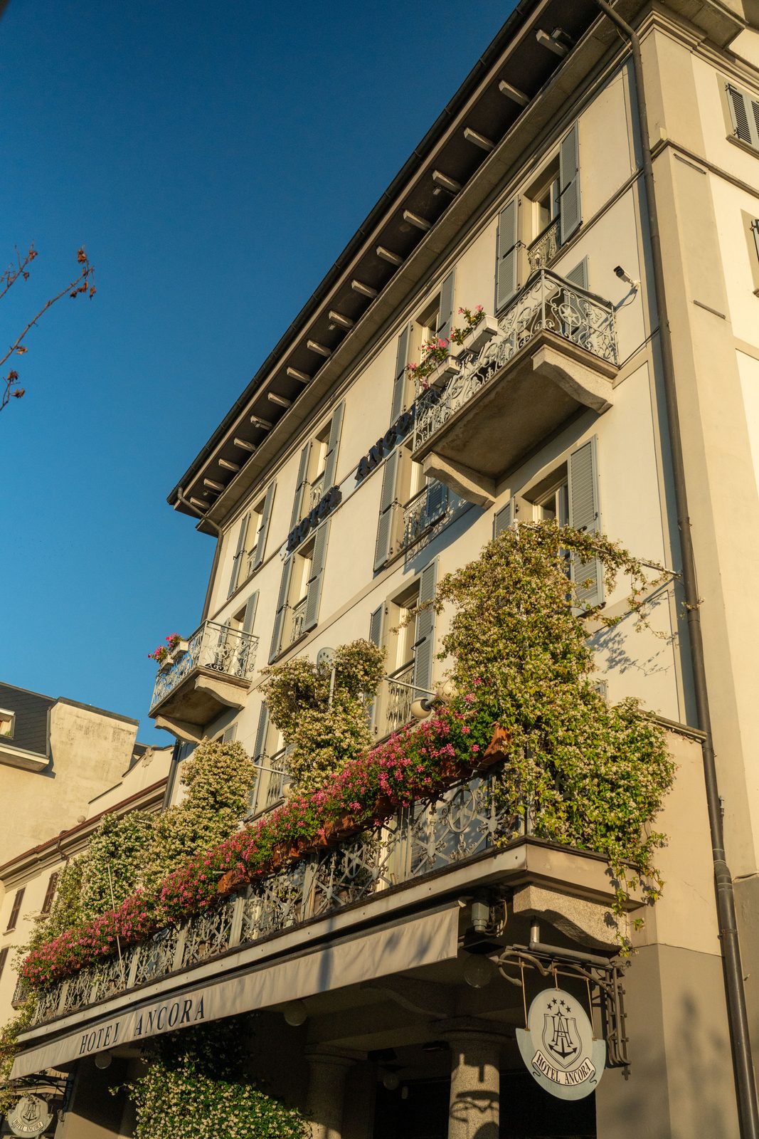 Hotel Ancora, esterno · I balconi