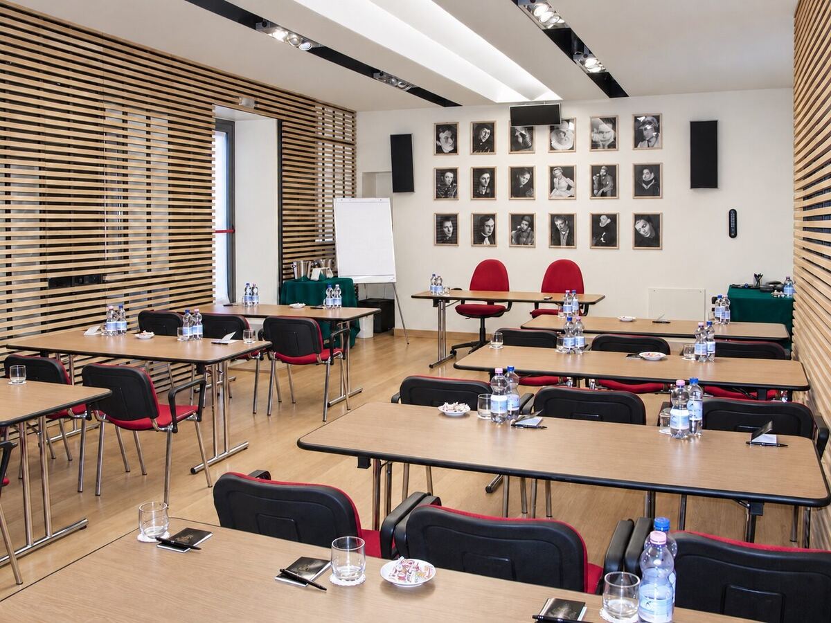 Sala Contesté
