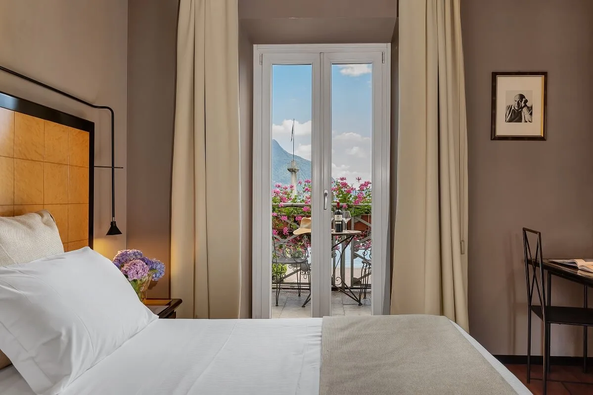 Deluxe affacciata sul lago